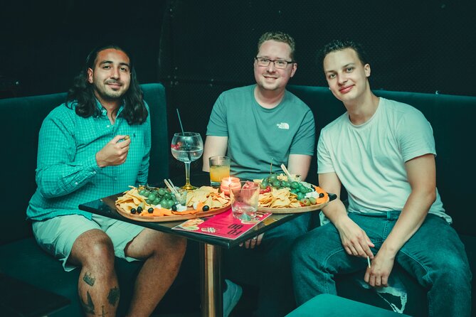 2 Hour Bottomless Brunch Experience with 3 Course Meal And Drinks - Is this a pub crawl or a fixed-location meal?