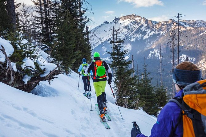 4 hours skitour trip in Tatra Mountains for beginners with renting equipment - Fitting skins, boots, and poles before the climb