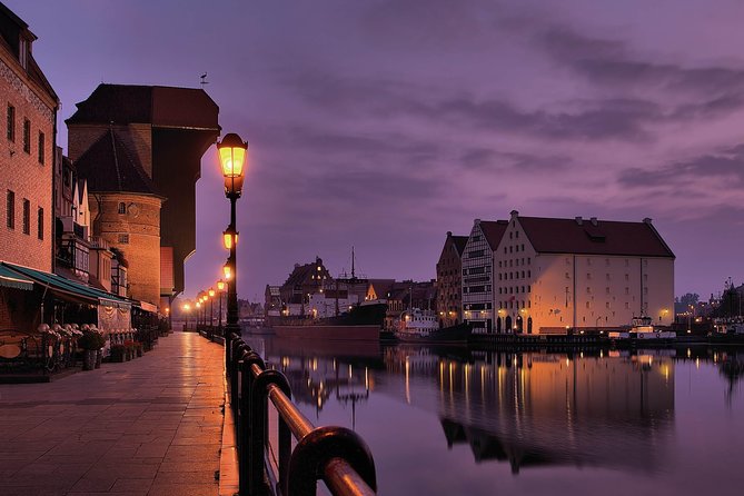 6 Day Private Tour in Poland with Hotels - Warsaw Begins With Chopin and a Rebuilt Old Town