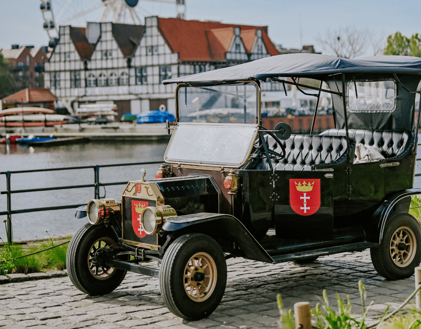 60 min of sightseeing in retro cars, Gdansk - Key points to know before you book