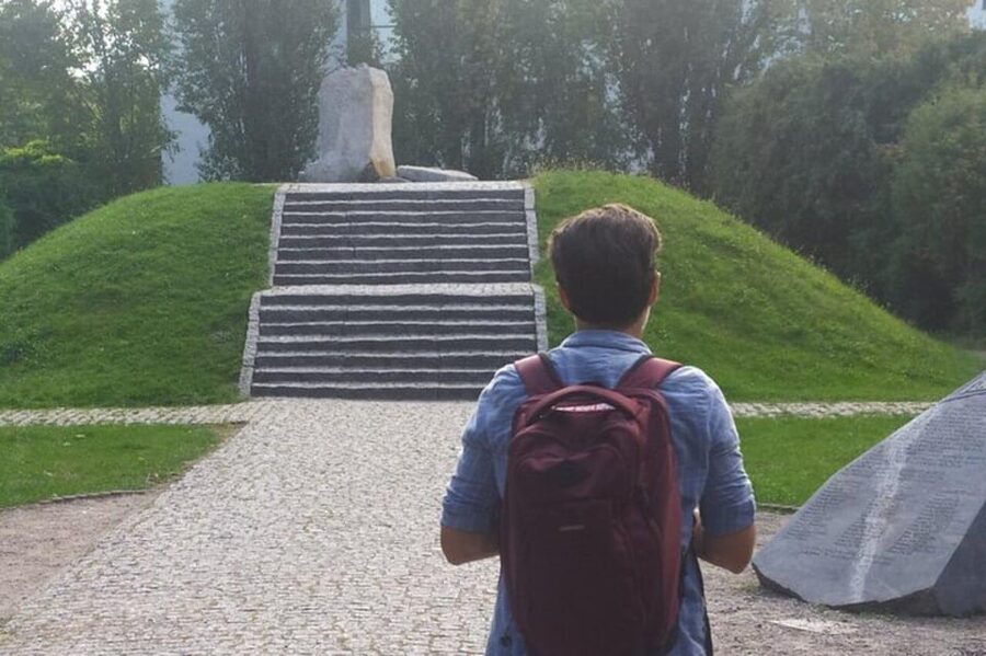 A unique walking tour of Jewish Warsaw -- past and present - Starting at Sienna 53 and finding the group