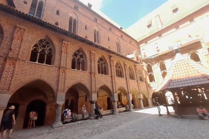 Aiport Gdansk Transfer to Malbork Castle or Stutthof - What the driver adds to the day