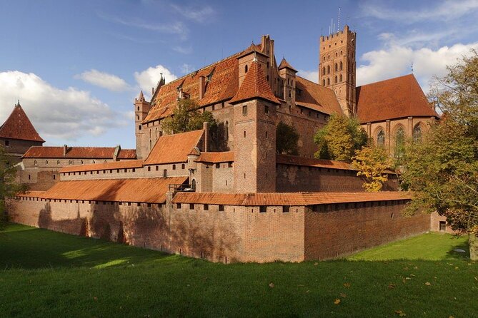 Aiport Gdansk Transfer to Malbork Castle or Stutthof - Timing, opening days, and the small print