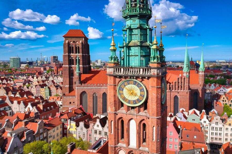 Artus Court and Gdansk Old Town Private Tour with Tickets - Walking the Royal Route toward Long Market