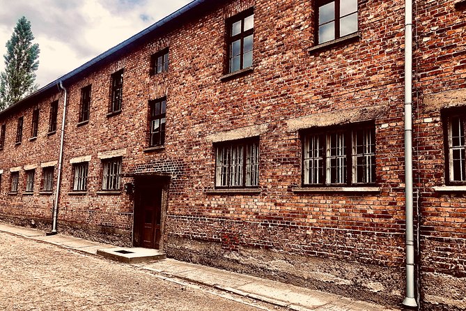 Auschwitz and Birkenau WITHOUT GUIDE private transport from Kraków - The drive from Kraków to Auschwitz