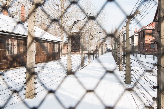 Auschwitz-Birkenau and Wieliczka Salt Mine Full Day Tour - Auschwitz I: a serious beginning