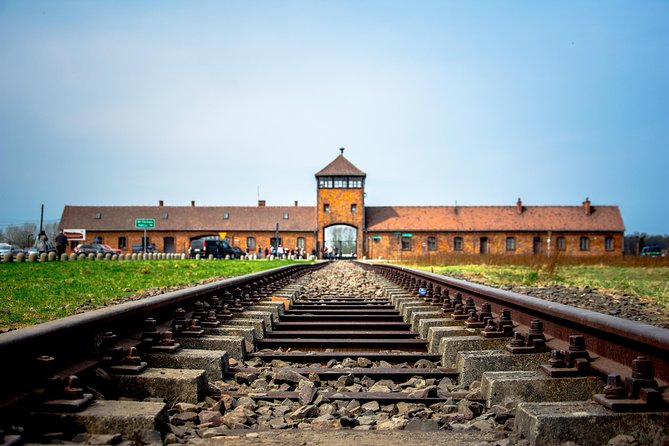 Auschwitz Birkenau and Wieliczka Salt Mine Guided Full Day Tour - Auschwitz I: a place for quiet attention