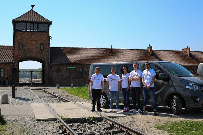 Auschwitz Birkenau: Live-Guided Tour with Transportation and Hotel Pickup - The short transfer and break near Oświęcim