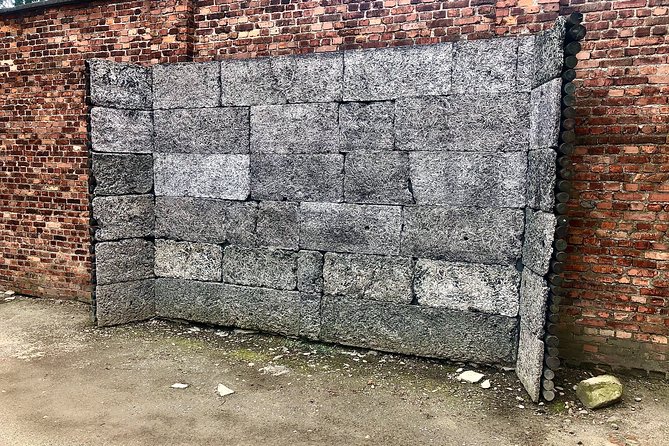 Auschwitz Birkenau Museum and Salt Mine All Inclusive DAY TRIP with Local Guides - Walking, timing, and what to pack