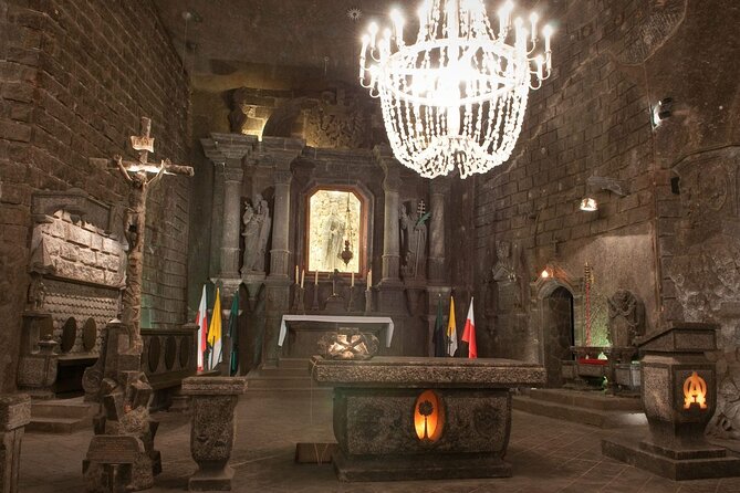 Auschwitz-Birkenau & Salt Mine Day tour - What the $140.74 price covers