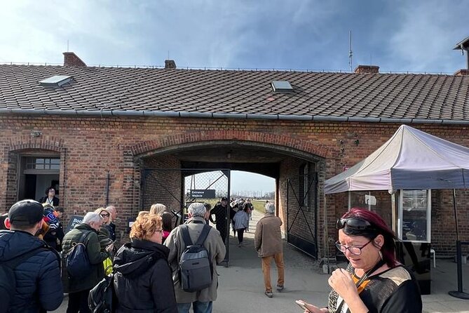 Auschwitz Birkenau Tour from Krakow with guidebook Self-Guided - Why self-guided can be the better choice