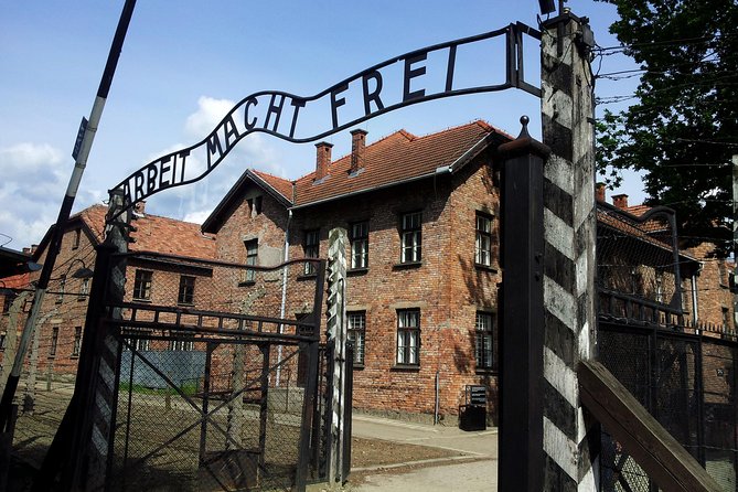 Auschwitz-Birkenau Tour with Transfer - Why the pickup time needs flexibility