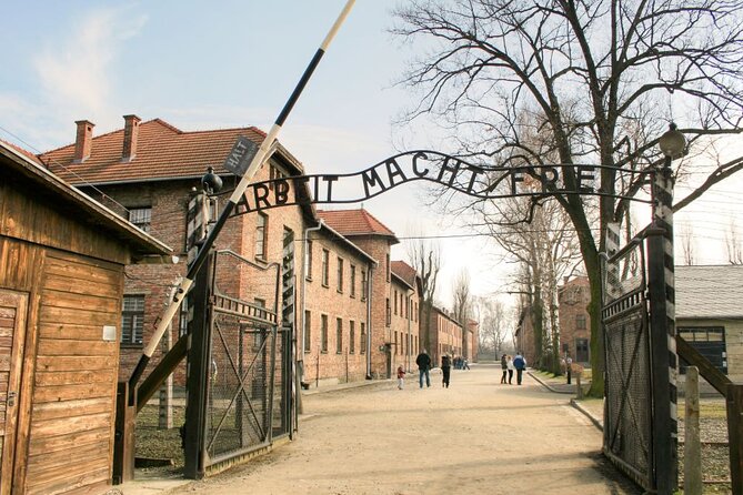 Auschwitz Birkenau Transfer and Guide with Salt Mine Combo Option - Why this two-site day works