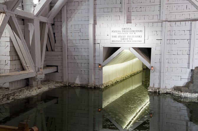 Auschwitz & Wieliczka ONE DAY Guided Tour +Private Transportation - The early Krakow pickup sets the tone