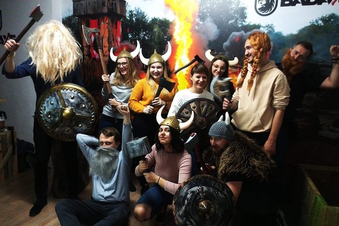 Axe Throwing In Bad Axe Krakow - The mini competition and the social payoff