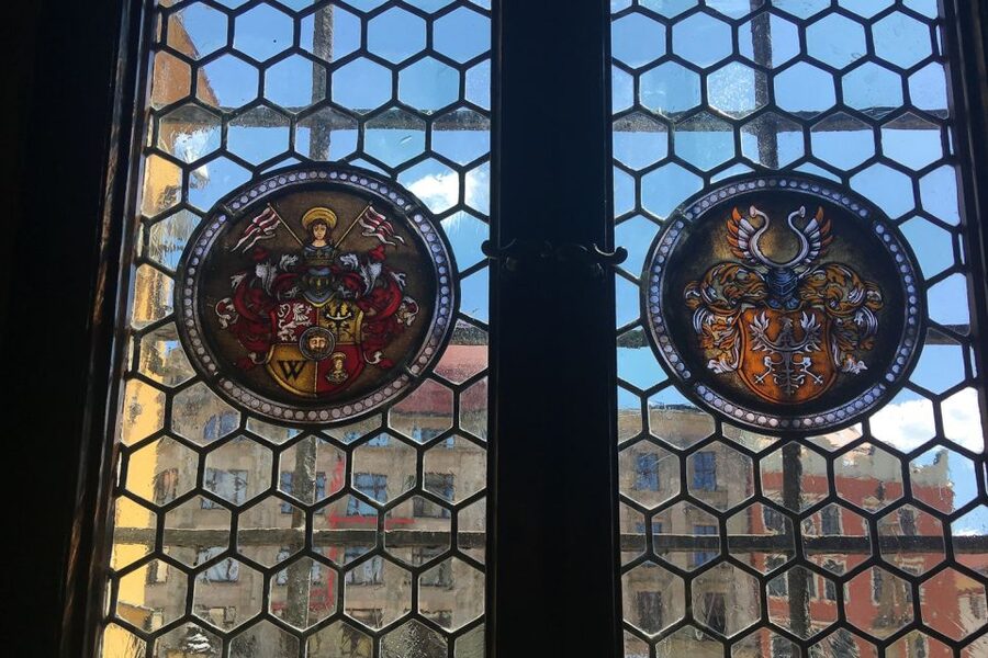 Best of Wroclaw 3-Hour History and Culture Walking Tour - What the guides add to the experience