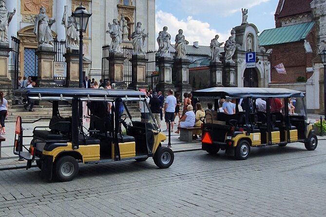 Cracow guided Full tour by Golf Cart-Family Discount - What the private guide adds