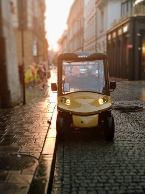 Cracow: Jewish Quarter and Ghetto Sightseeing Golf Cart Tour - Why Kazimierz makes a strong starting point