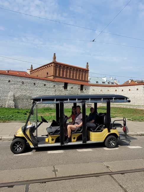 Cracow sightseeing tour by electric golf cart - Why this short Krakow ride can be useful