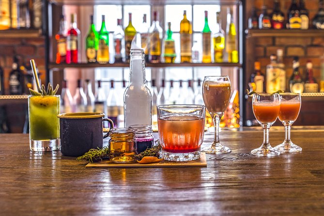 Craft Cocktails Tasting in Gdańsk - Five creative pours at Eliksir in Gdańsk