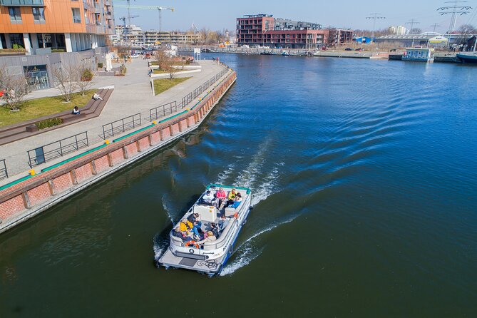 Cruises on the Motlawa River by a luxury catamaran - Gdańsk from the water side - Why a river view helps you understand Gdańsk