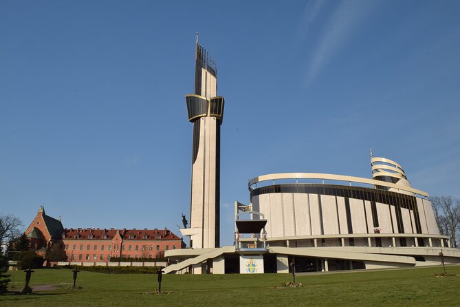 Częstochowa Black Madonna and Lagiewniki Tour from Krakow - Leaving Krakow with hotel pickup