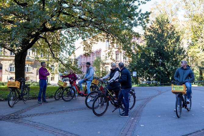Discover Kraków by Bike with a Dutch guide - The former ghetto and Schindler’s Kraków