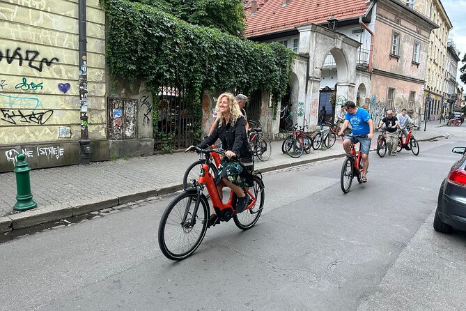 Discover Kraków by Bike with a Dutch guide - A taste of local life and a ride through Planty Park