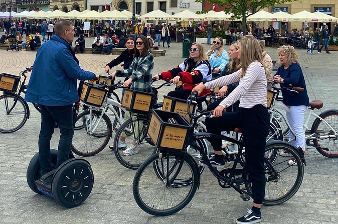 Discover the Jewish Quarter with a Bike Tour - Old Synagogue, the quarter’s major historic anchor