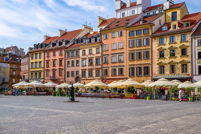 Discover Warsaw’s most Photogenic Spots with a Local - Old Town Square: A Strong Start for Photographs