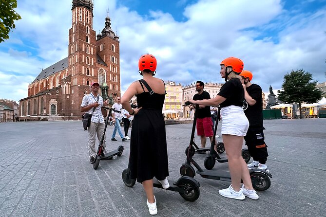 Electric Scooter Tour: Jewish Quarter Tour - 2-Hours of Magic! - Starting at Sienna 17 and learning the scooter