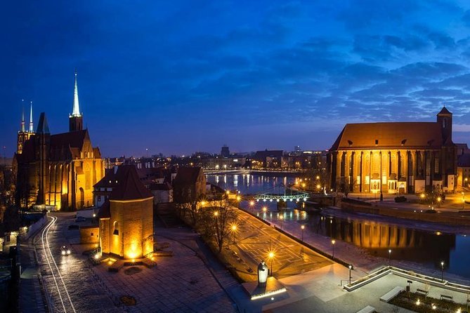 Famous Islands of Wroclaw - Cathedral Island and Sand Island Private Tour - St. Giles, the Leaning Tower, and the Dumpling Gate