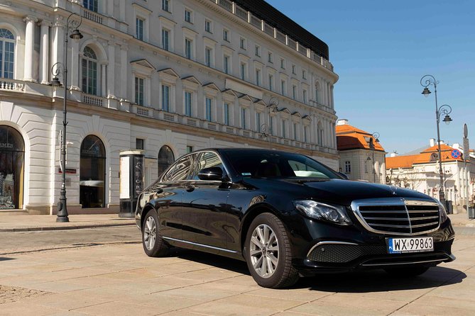 First class Warsaw Airport Transfer (WAW) - The short transfer from the terminal to Warsaw