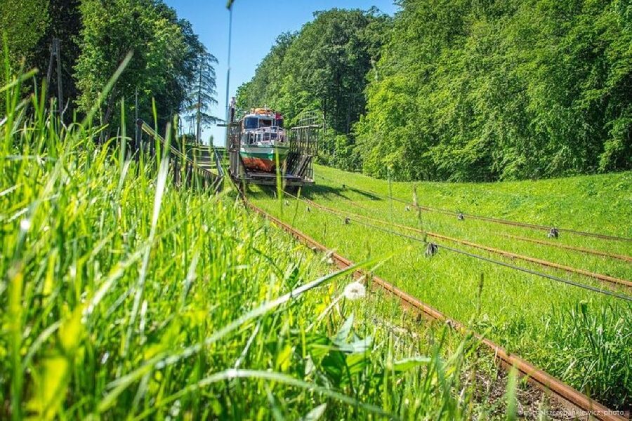 From Gdansk: Elblag Canal Boat Cruise - The private ride from Gdansk to Buczyniec