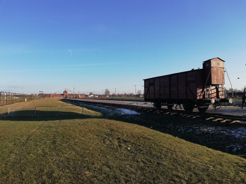 From Katowice: Auschwitz-Birkenau Skip-the-Line Guided Tour - Why this Katowice tour makes sense