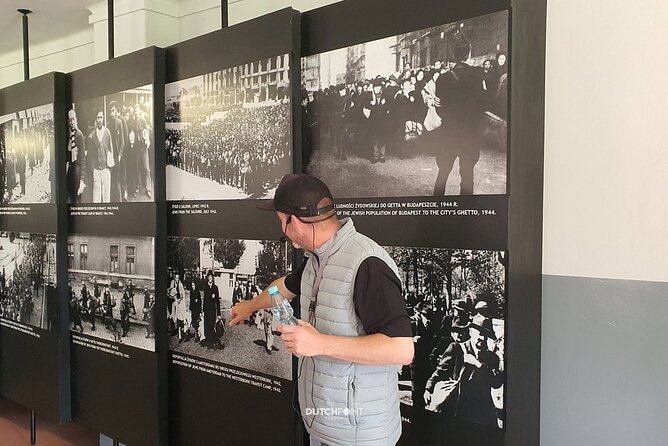from Kraków: Auschwitz excursion with guaranteed Dutch guide - The emotional and physical demands