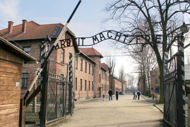 From Krakow: Auschwitz & Wieliczka Salt Mine Guided Tour - Food breaks and what to pack