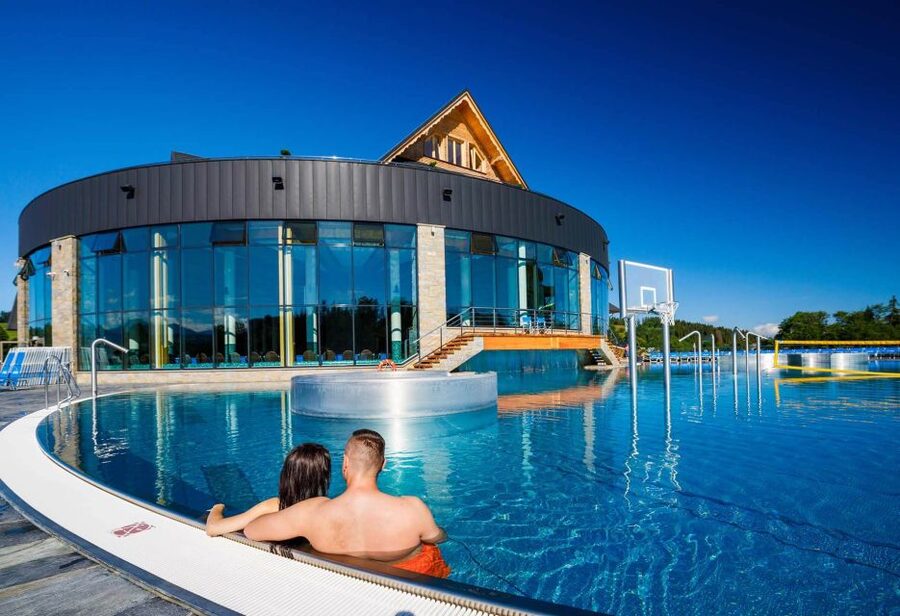 From Krakow: Chochołowskie Thermal Baths Ticket and Transfer - Adult areas and the question of quiet