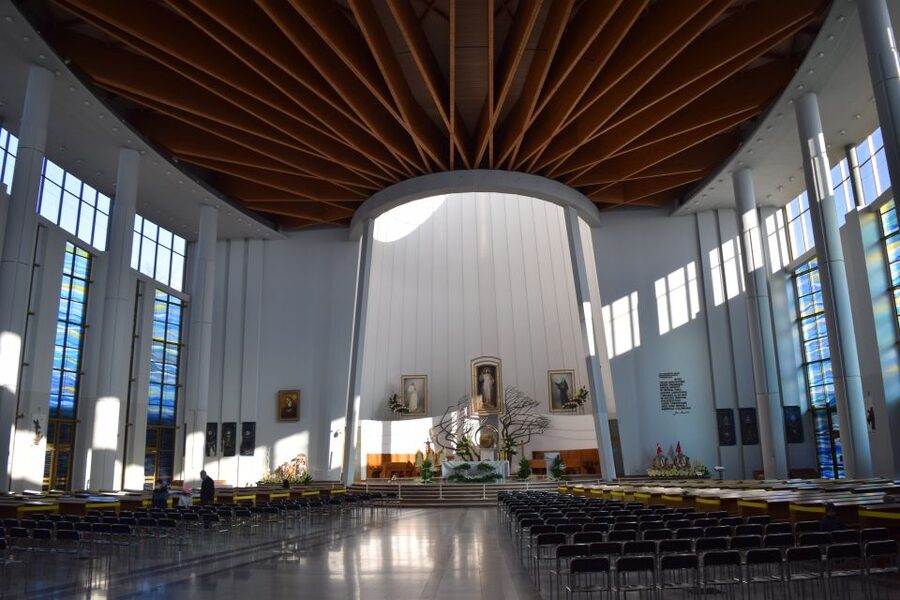 From Krakow: Częstochowa, Black Madonna and Lagiewniki Tour - Why these two religious sites belong in one day