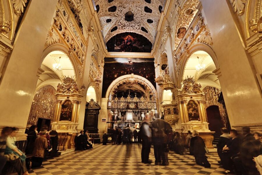 From Krakow: Czestochowa - The Black Madonna - Entering Jasna Gora and meeting the Black Madonna