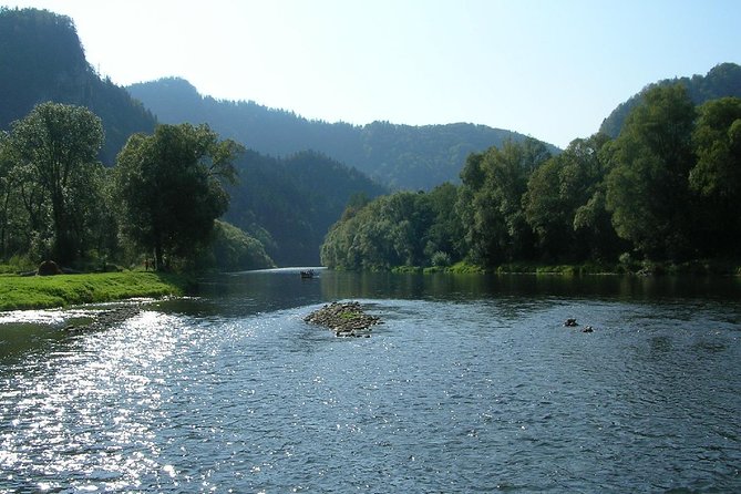 From Krakow: Dunajec River Rafting in Pieniny Mountains - Timing, group size, and the day’s rhythm