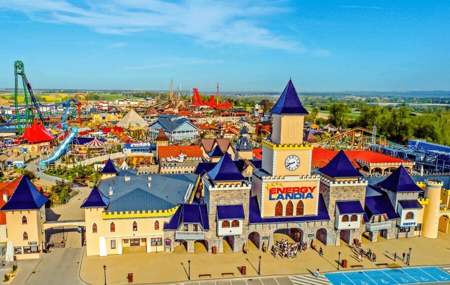 From Krakow: Energylandia Amusement Park Ticket & Transport - Who should book this Energylandia day trip?