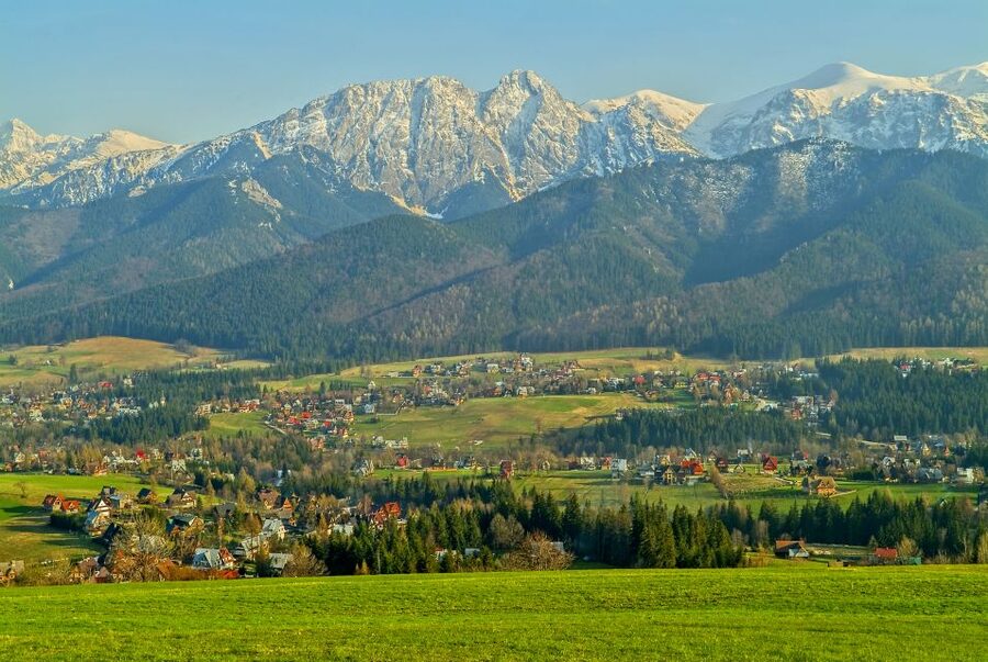 From Krakow: Full-Day Tour of Zakopane and Tatra Mountains - Who Will Enjoy This 11-Hour Outing?