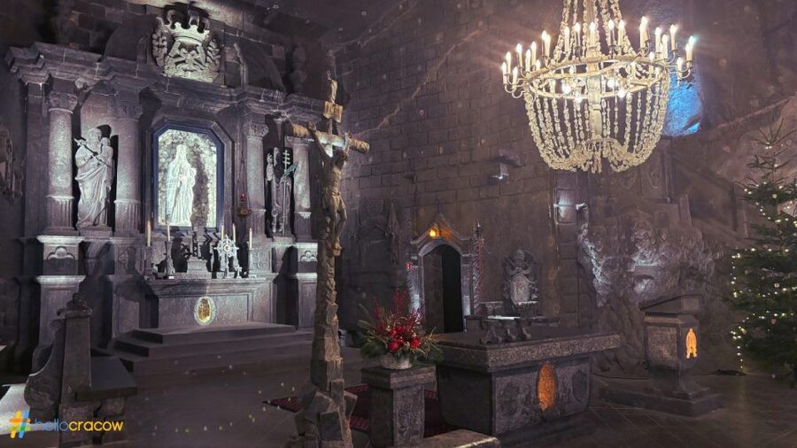 From Krakow: Guided Tour in Wieliczka Salt Mine - Salt sculptures, chapels, and underground lakes