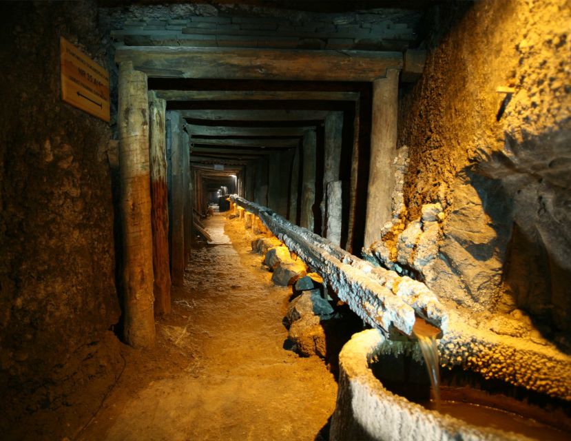 From Krakow: Guided Wieliczka Salt Mine and Chapel Tour - Pickup in Krakow and the ride to Wieliczka