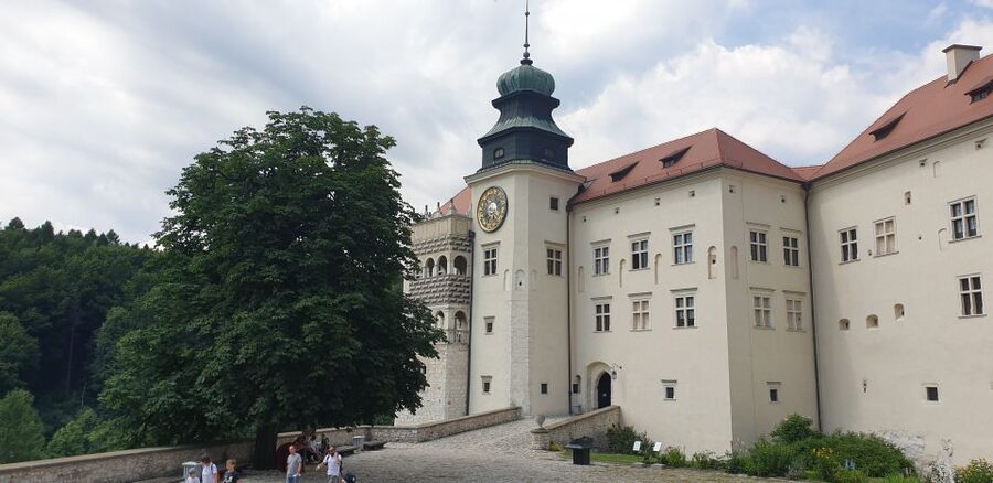 From Krakow: Ojców National Park & Ogrodzieniec Castle Tour - Key points at a glance