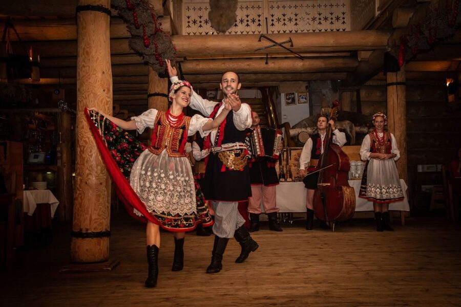 From Krakow: Polish Folk Show with All-You-Can-Eat Dinner - Transport, timing, and practical preparation