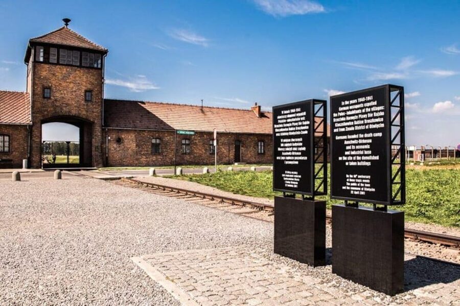 From Krakow: Roundtrip Transportation to Auschwitz Birkenau - Key points at a glance