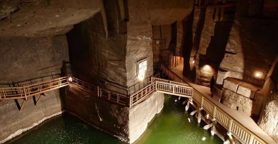 From Krakow: Salt Mine Guided Tour with hotel pick up - The 30 to 45 minute ride to Wieliczka