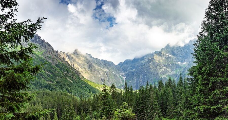 From Krakow: Tatra Mountains and Morskie Oko Hike - What to pack for the 12-hour outing
